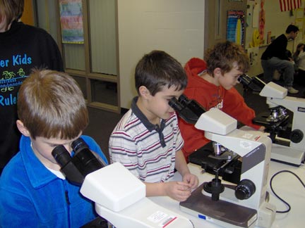 Elementary students at the scope