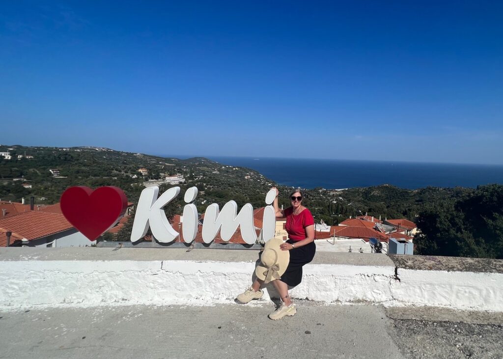 I “heart” Kimi (you can find Kimi, the name of the town, spelled both ways – Kimi, Kymi) Kymi overlooks the Aegean Sea